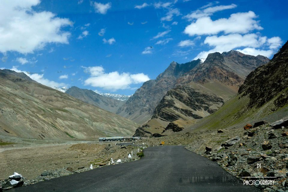 Leh Ladakh bike trip - landscapes all around