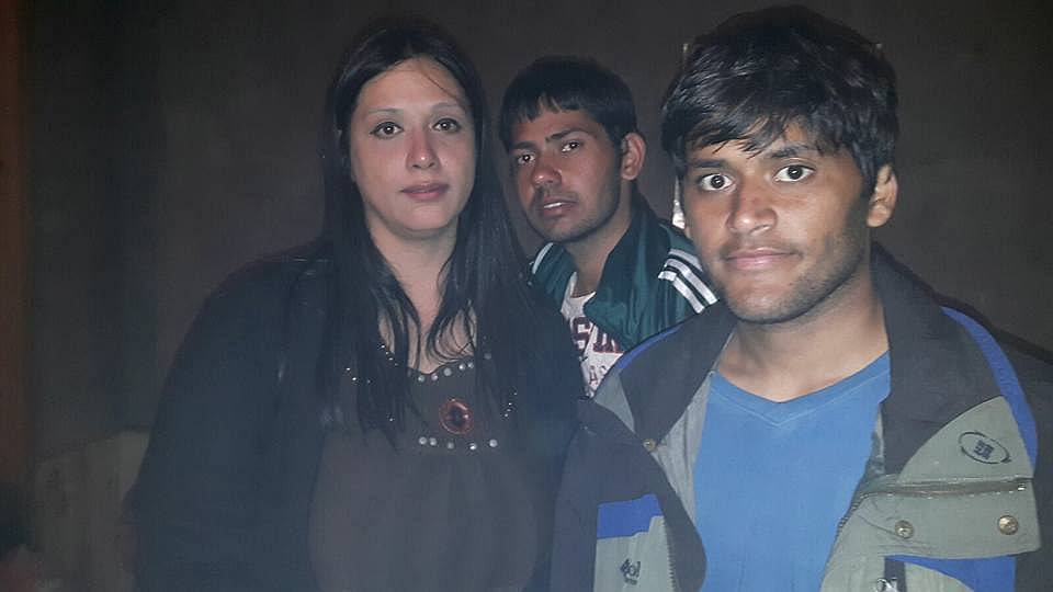 Trekkers at Chanderkhani Pass