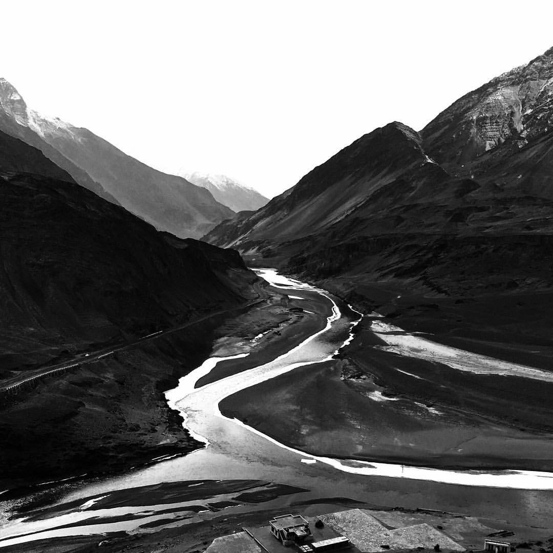Zanskar Indus confluence in Ladakh