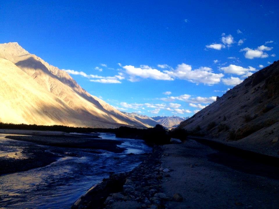 Driving into the heart of the valley