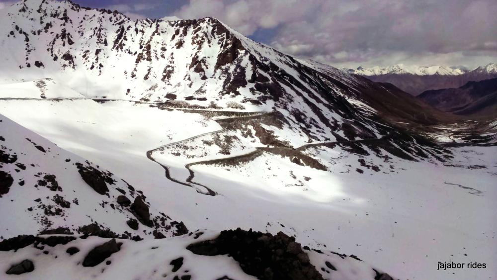 View from Khardung La top