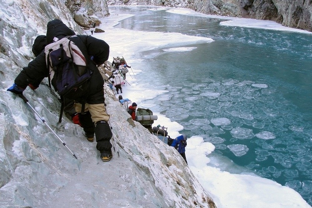 Chadar Trek Climbing, Ladakh